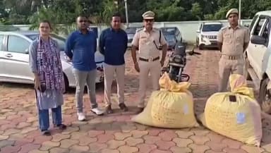 ଗୋପାଳପୁର: ଗୁଣ୍ଠବନ୍ଧ କେନାଲ ହୁଡା ନିକଟରୁ କାର୍ ସହ ୧୫୦ କେଜି ଗଞ୍ଜେଇ ଜବତ,ଜଣେ ଯୁବକ ଗିରଫ