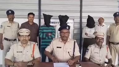 బోధన్: బోధన్ లో అక్రమంగా గంజాయి తరలిస్తున్న ముగ్గురు అరెస్ట్ : ACP శ్రీనివాస్ వెల్లడి