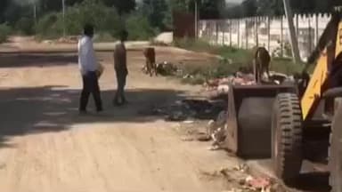 धरियावद: धरियावद नगर में अतिक्रमण पर नगरपालिका अधिकारी का सख्त रुख, अतिक्रमण करने पर होगी कार्रवाई