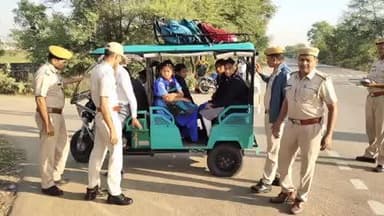 टोडाभीम पुलिस ने सड़क सुरक्षा अभियान के तहत 10 बालवाहिनियों को ज़ब्त कर 7 के काटे चालान, वाहन चालकों से की समझाइश