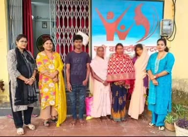रामानुजनगर: सखी वन स्टॉप सेंटर सूरजपुर ने भटकती हुई महिला को 13 साल बाद उसके परिवार से मिलाया