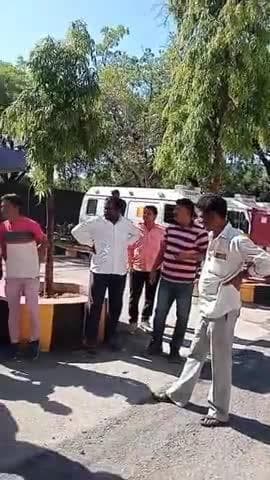 रावतभाटा: रावतभाटा में परमाणु संयंत्र के गेट पर दर्दनाक हादसा, स्कूटी से भिड़ी बाइक, मजदूर की मौत, महिला गंभीर घायल