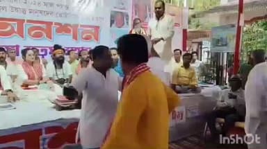 গাইঘাটা: আজ ঠাকুর বাড়িতে আমরণ অনশন মঞ্চে কংগ্রেস এবং বাম এরা