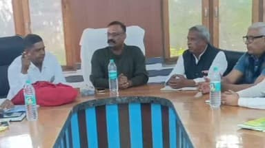 रूपवास: रूपवास के पंचायत समिति वीसी रूम में भूतपूर्व सैनिकों की बैठक का आयोजन हुआ