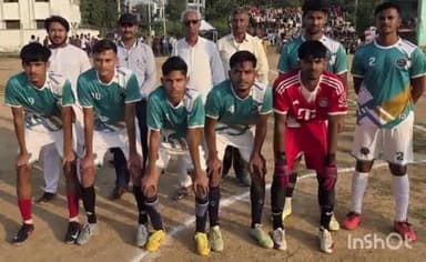 बरियारपुर: फुटबॉल मैच का शानदार दूसरा मुकाबला सुजावलपुर बनाम बरदह के बीच खेला गया