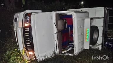 ବୋଲଗଡ: କାଉତରା ନିକଟରେ ଓଲଟିଲା ଗୋରୁ ବୋଝେଇ ପିକପ ଭ୍ୟାନ