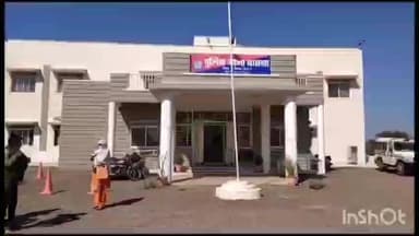 नीमच: ग्राहकों को बुलाने के विवाद में दो दुकानदारों में मारपीट, एक झुलसा, बघाना पुलिस ने मामला दर्ज किया