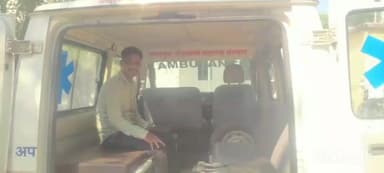 नाशिक: मुंबई आग्रा महामार्गावर खडकजाम जवळ मोटरसायकल अपघात मोटरसायकलवर गंभीर जखमी