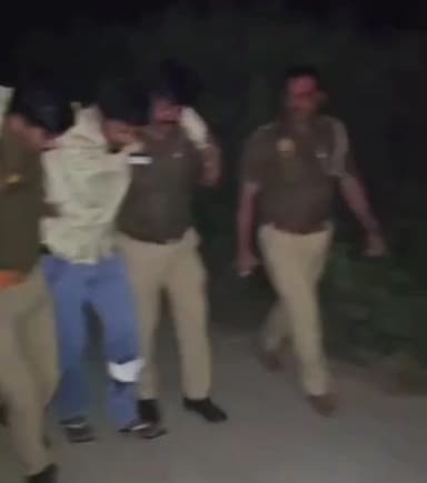 बीघापुर: रावतपुर टिकौली रेलवे स्टेशन के पास पत्नी की हत्या करने वाला अभियुक्त गिरफ्तार, रायबरेली पैसेंजर ट्रेन में हुआ था झगड़ा