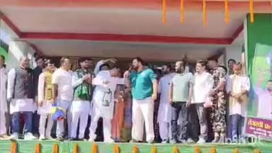 चकाई: चकाई पहुंचे नेता प्रतिपक्ष तेजस्वी यादव, कहा- बेरोजगारी खत्म कर बनाएंगे नया बिहार