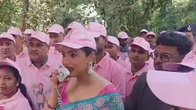 कुटुंबा: कुटुंबा में स्टेट स्वीप आइकॉन नीतू चंद्रा ने पिंक रैली की, शत-प्रतिशत मतदान की अपील की