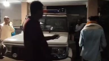 सूरजगढ़: सूरजगढ़ा थाना में थानाध्यक्ष ने पेश की मिसाल, सेवानिवृत्त चौकीदार को सम्मानपूर्वक घर पहुंचाया