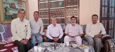 #सांस्कृतिकअहीरवालऐतिहासिकइतिहासलेखन के क्रम में डहीना ईकाई के दड़ौली फतेहपुरी लिसान ,गोठडा,खेड़ी ,दखोरा,कहाडी,मोतला कलां, मोतला खूर्द गांवों में इतिहास लेखन के कार्य के लिए प्रमुख लोगों से विचार विमर्श किया।आज के सभी सफल कार्यक्रमों में