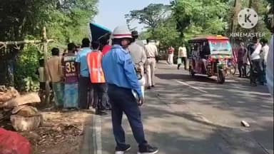 কুলপি: রমজান নগর মোড়ে কাছে টোটো ও চারচাকা মালবাহী গাড়ি মুখোমুখি সংঘর্ষে একাধিক জখম মৃত্যু হয় একজনের