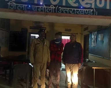 गैरसैण: ड्रिंक & ड्राइव करने वाले युवक को पड़ा भारी, गैरसैण पुलिस ने वाहन किया सीज और एक युवक को किया गिरफ्तार