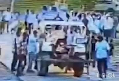 બાબરા: બાબરાના ફુલઝરમાં ધીંગાણાનો મામલો,૫૦ સામે નોંધાઇ ફરિયાદ,ટ્રેકટરને ઘોડી અડતા બની હતી ઘટના, વિડીયો આવ્યા સામે