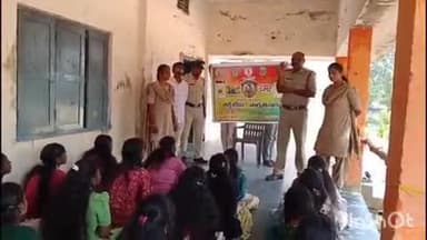 విక్రమపురం పాఠశాల విద్యార్థులకు సైబర్ క్రైమ్ పై అవగాహన కల్పించిన శక్తి టీం సభ్యులు