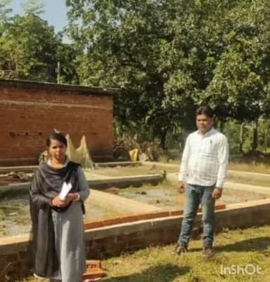 चतरा: पंचायत सचिव और आवास प्रखंड समन्वयक ने बरटा समेत अन्य गांवों में आवास निर्माण की जांच की