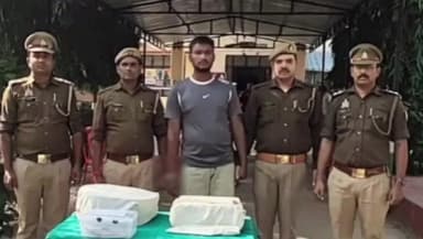 मेहनगर: जीयनपुर थाना की पुलिस टीम ने प्रतिबंधित पशु के साथ एक आरोपी को किया गिरफ्तार, अवैध तमंचा, कारतूस और चापड़ बरामद