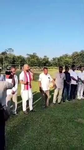 পলাশবাৰী: পলাশবাৰী সমষ্টিৰ লোহাৰঘাটতত ফুটবল খেলৰ শুভ উদ্বোধনী কৰে ৰাজ্যিক BJPৰ কাৰ্য্যনিৰ্বাহক সদস্য হিমাংশু শেখৰ বৈশ্যই