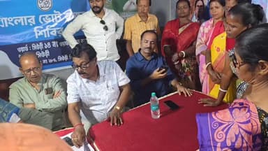 সিউড়ি ১: সিউড়ি ১৪ নম্বর ওয়ার্ডে ভোট সুরক্ষা শিবির পরিদর্শনে বিধায়ক বিকাশ রায় চৌধুরী