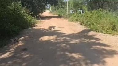 సంగారెడ్డి: సంగారెడ్డిలో రోడ్డు నిర్మాణానికి 50 లక్షలు మంజూరు