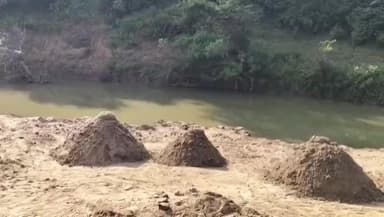 ढीमरखेड़ा: ग्राम पंचायत महनेर के वीरान घुघरी में रेत माफियाओं का आतंक