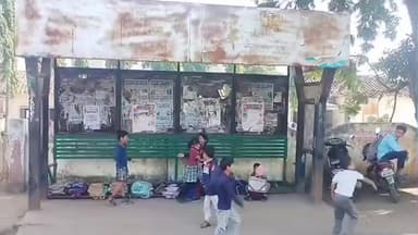 कटंगी: सांदीपनि स्कूल के बाहर शरारती तत्वों ने यात्री प्रतीक्षालय को किया क्षतिग्रस्त, स्कूली विद्यार्थी परेशान