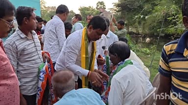 বর্ধমান ২: বর্ধমান উত্তর বিধানসভা এলাকায় বিশিষ্ট নাগরিকদের সংবর্ধনা অনুষ্ঠানের আয়োজন উপস্থিত ছিলেন বিধায়ক