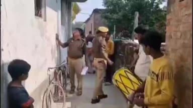 रसड़ा: रसड़ा पुलिस ने गांव में बजवाई डुगडुगी, 9 वांछितों पर की कुर्की की कार्रवाई, आरोपी फरार