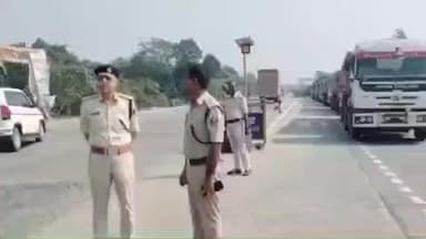 कोईलवर: बक्सर पटना फोरलेन पर जाम से निपटने के लिए प्रशासन मुस्तैद, एसडीपीओ और थानाध्यक्ष खुद सड़क पर उतरे