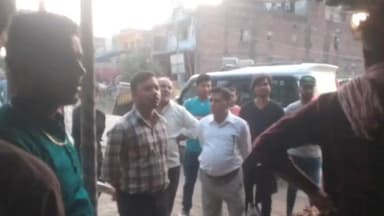 बेलदौर: बेलदौर सीओ ने हाईस्कूल के खेल मैदान को खाली करने का निर्देश दिया