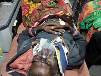 దుబ్బాక: దౌల్తాబాద్ మండలం కోనాయిపల్లి గ్రామ శివారులో కారు బైక్ ఢీకొని ఓ వ్యక్తికి తీవ్ర గాయాలు