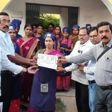 ईचागढ़: ईचागढ़ प्रखंड के बीआरसी भवन में कुकिंग कंपटीशन का आयोजन किया गया