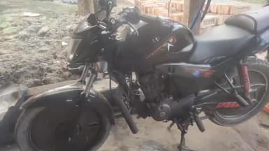 সন্দেশখালি ১: কালিনগর এলাকা থেকে চুরি হয়ে যাওয়া মোটরবাইক সেহেরা এলাকা থেকে উদ্ধার করল ন্যাজাট থানার পুলিশ