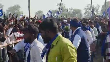 कुटुंबा: कुटुंबा पहुंचे सांसद चंद्रशेखर आजाद रावण, आजाद समाज पार्टी के प्रत्याशी को जिताने की की अपील