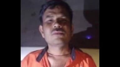 বাঘমুণ্ডী: বাঘমুণ্ডি থানার চড়িদা গ্রামের বাসিন্দা গত ৪ নভেম্বর থেকে উড়িষ্যার রাউলকেল্লা স্টেশন থেকে নিখোঁজ