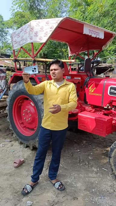 #फोटो #खींचने वाला #मोबाइल लेकर #भग गया #comedy #trending #viral #funny #follow @radhika123183 @neha.umr @rani0865932