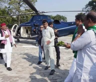 कृत्यानंद नगर: प्रखंड क्षेत्र के मां कामाख्या स्थान ग्राउंड पर पूर्व मुख्यमंत्री अखिलेश यादव महागठबंधन के पक्ष में आए