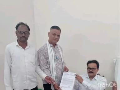 चिमूर: मनरेगासाठी ई केवायसी शिबिरांची केली मागणी शंकरपूर येथे