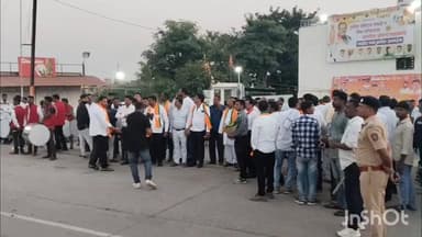 अंजनगाव सुर्जी: कविटकर मंगल कार्यालय येथे भाजपा चा कार्यकर्ता मेळावा;पालकमंत्री चन्द्रशेखर बावनकुळे उपस्थित