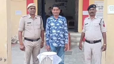 पामगढ़: पामगढ़ पुलिस ने अवैध शराब बिक्री पर की कार्रवाई, 2 आरोपियों को गिरफ्तार कर 34 पाव देशी शराब व 6.3 लीटर कच्ची महुआ जब्त
