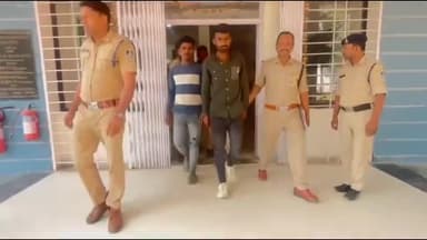 पुनासा: पुनासा गैंग का पर्दाफाश: ₹8 लाख के एल्युमीनियम तार चोरी मामले में चार गिरफ्तार, एक फरार