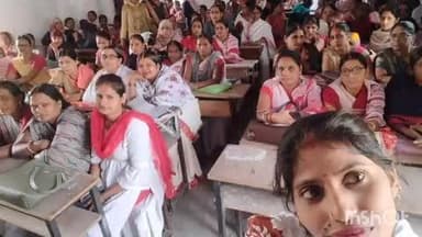 सोनभद्र बंशी सुर्यपुर: बंसी में आंगनबाड़ी सेविकाओं की बैठक आयोजित की गई