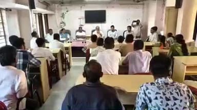 ધાનપુર: ભગવાન બિરસા મુંડા ની 150 મી જન્મ જયંતીની ઉજવણીના ભાગરૂપે ધાનપુર તાલુકા પંચાયત કચેરી ખાતે સાંસદની ઉપસ્થિતિમાં બેઠક યોજાઈ.