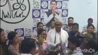 পুরুলিয়া ১: SC ও OBC ছেলের সভানেত্রী কে সংবর্ধনা দিল জেলা তৃণমূল কংগ্রেস কার্যালয়ে, জেলা নেতৃত্বরা