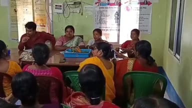 গোসাবা: স্বাস্থ্য ও আশাকর্মীদের নিয়ে ডেঙ্গু ম্যালেরিয়া প্রকোপের হাত থেকে এলাকাবাসী কে রক্ষা করতে বৈঠকের আয়োজন কুমিরমারী GP তে