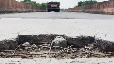 बहरागोड़ा: एनएच 18 व 49 के पुल और ओवरब्रिज पर गड्ढों से सरिए निकले, दुर्घटना का खतरा बढ़ा