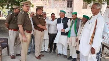 इगलास: इगलास में किसानों की समस्याओं को लेकर भाकियू ने सौंपा ज्ञापन