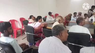 पथरगामा: पथरगामा प्रखंड सभागार में ग्राम प्रधान की बैठक, लगान वसूली और अतिक्रमण हटाने पर हुई चर्चा